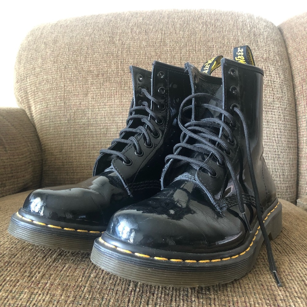 Gently worn Patent Doc Marten 1460s